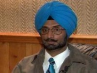 Sikh man told to remove his turban because he was in the United States of America
