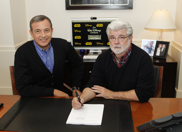 george-lucas-signing-contract.jpg